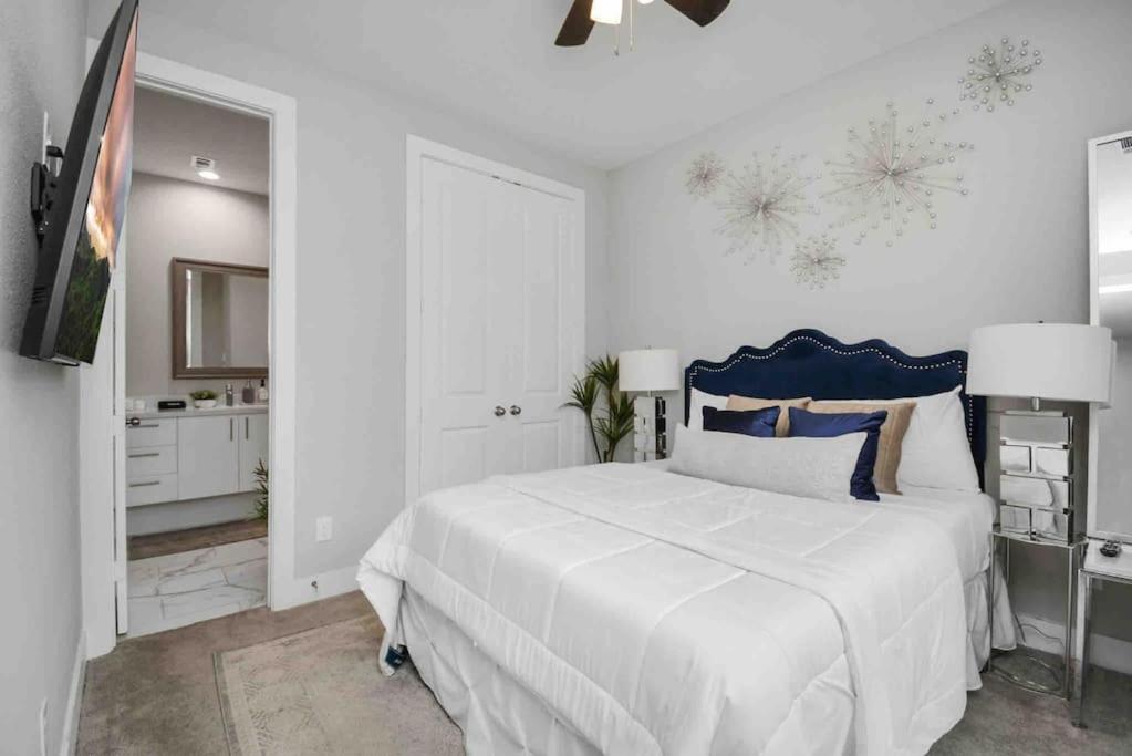 Luxe Downtown Retreat•Hot Tub • Fire Pit. Sleeps16 Villa Houston Exterior foto