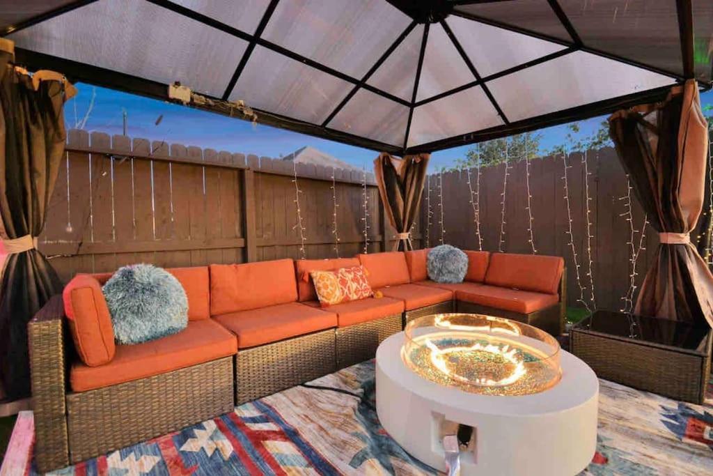 Luxe Downtown Retreat•Hot Tub • Fire Pit. Sleeps16 Villa Houston Exterior foto